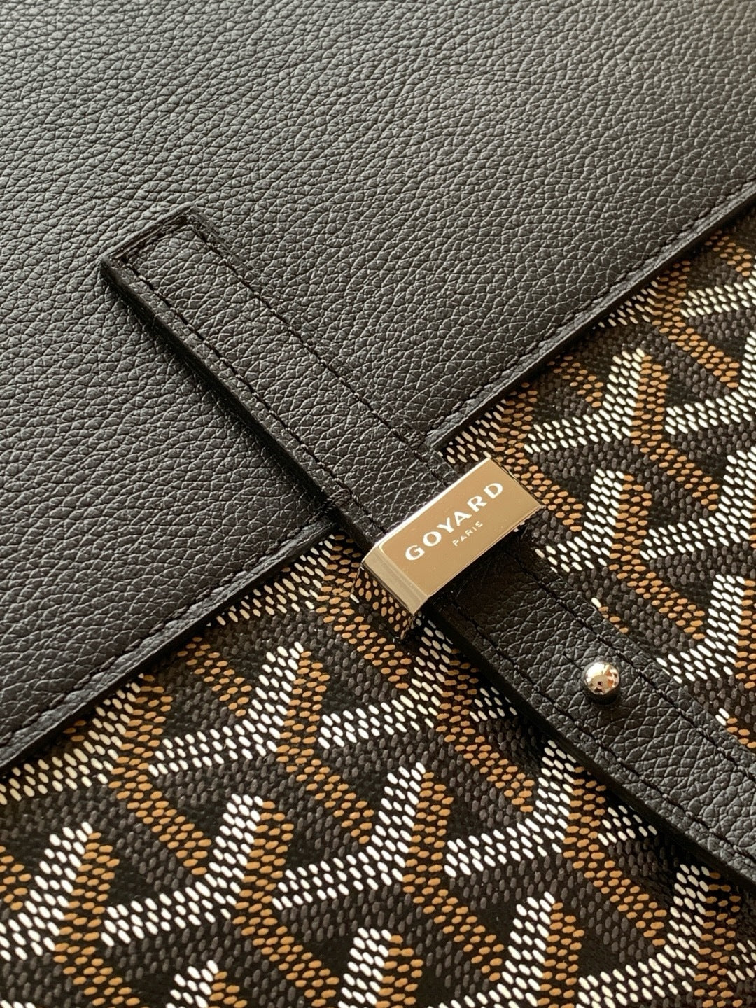 MONODRIP "GOY" Massanger bag