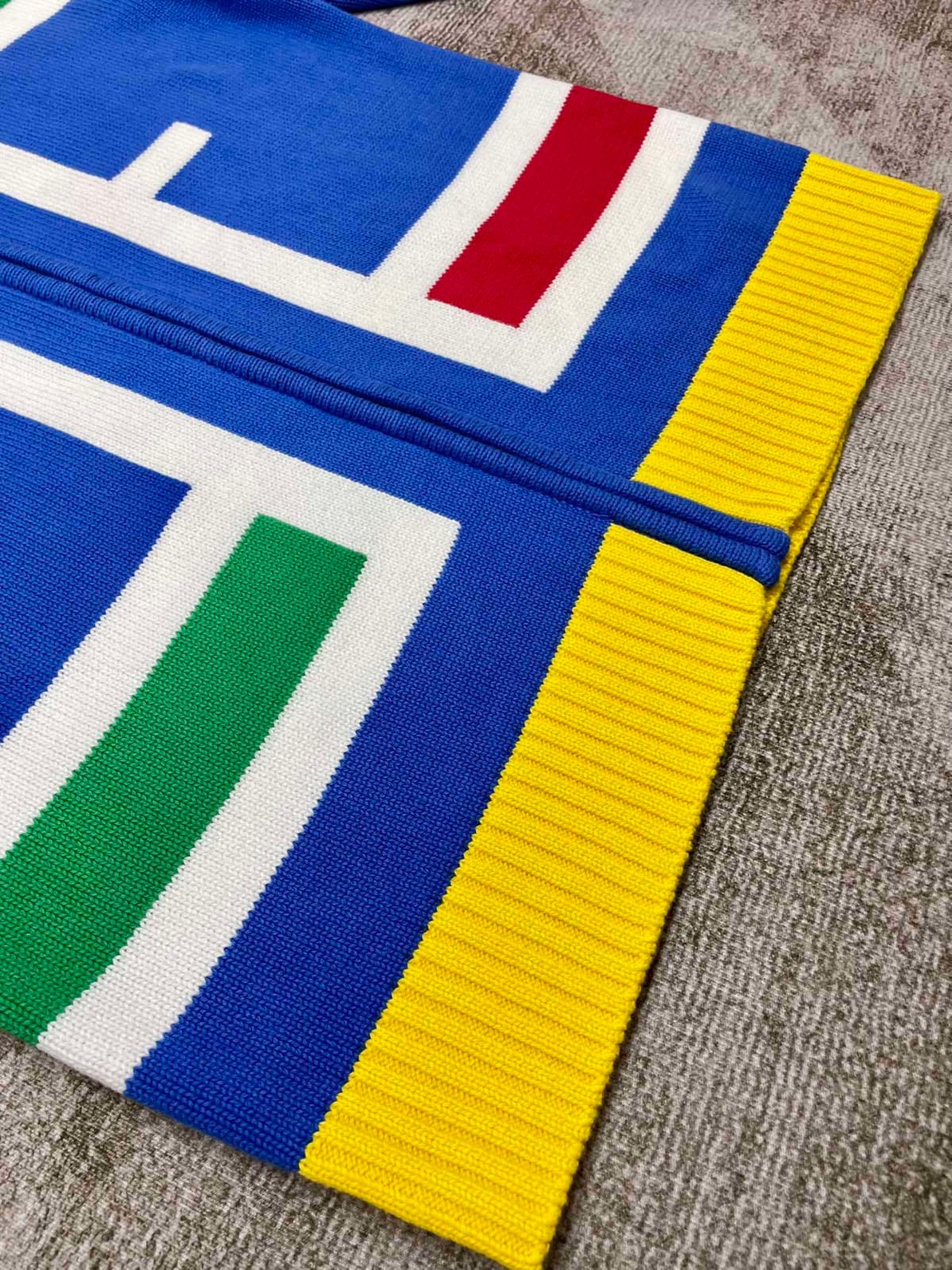 MONODRIP "Casa" Weste